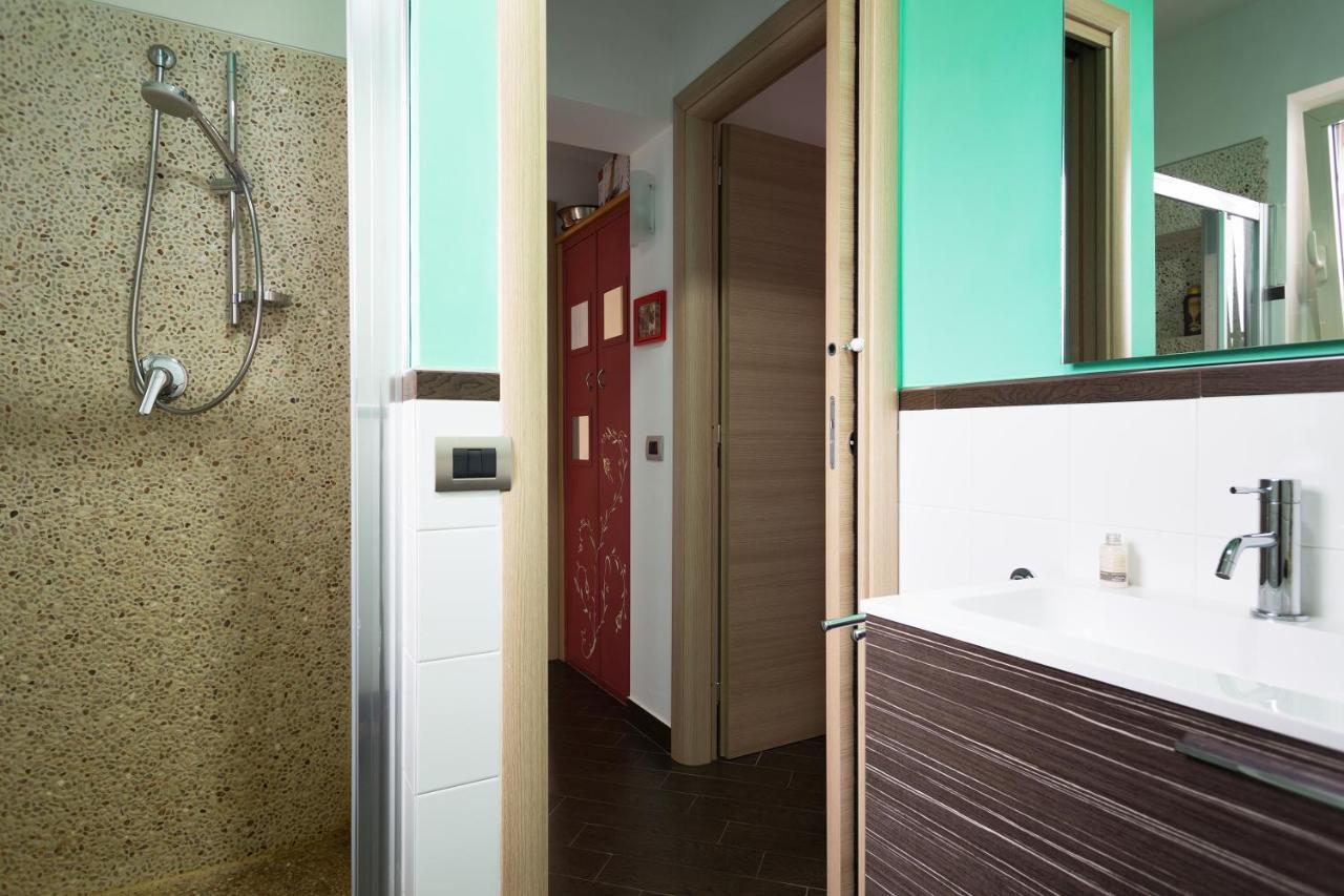 8 Via V. Monti Villa Loiri Porto San Paolo Ngoại thất bức ảnh