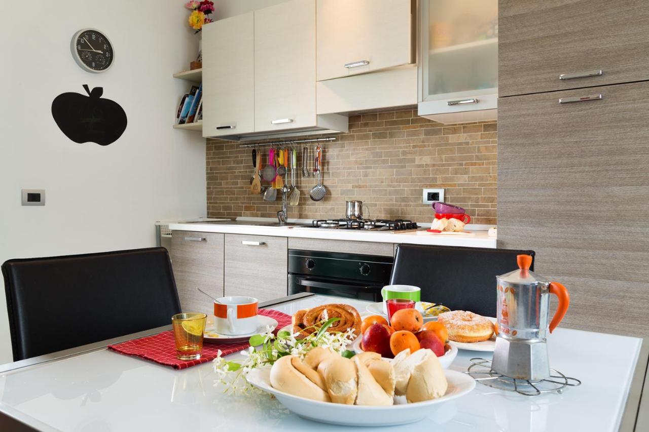 8 Via V. Monti Villa Loiri Porto San Paolo Ngoại thất bức ảnh